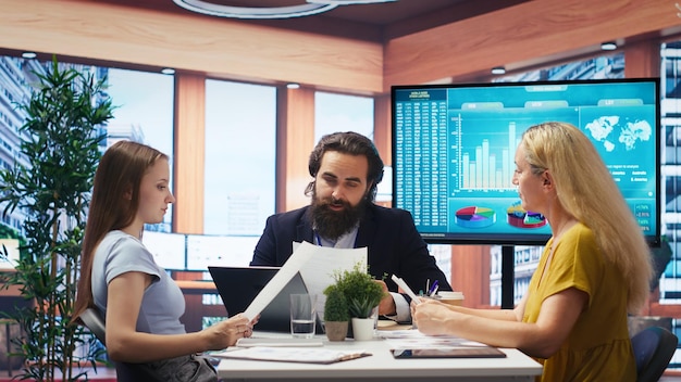 Команда аналитиков